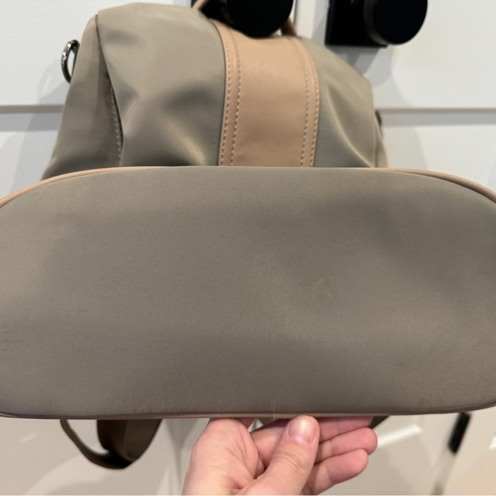 Travel backpack - Picture 6 of 6